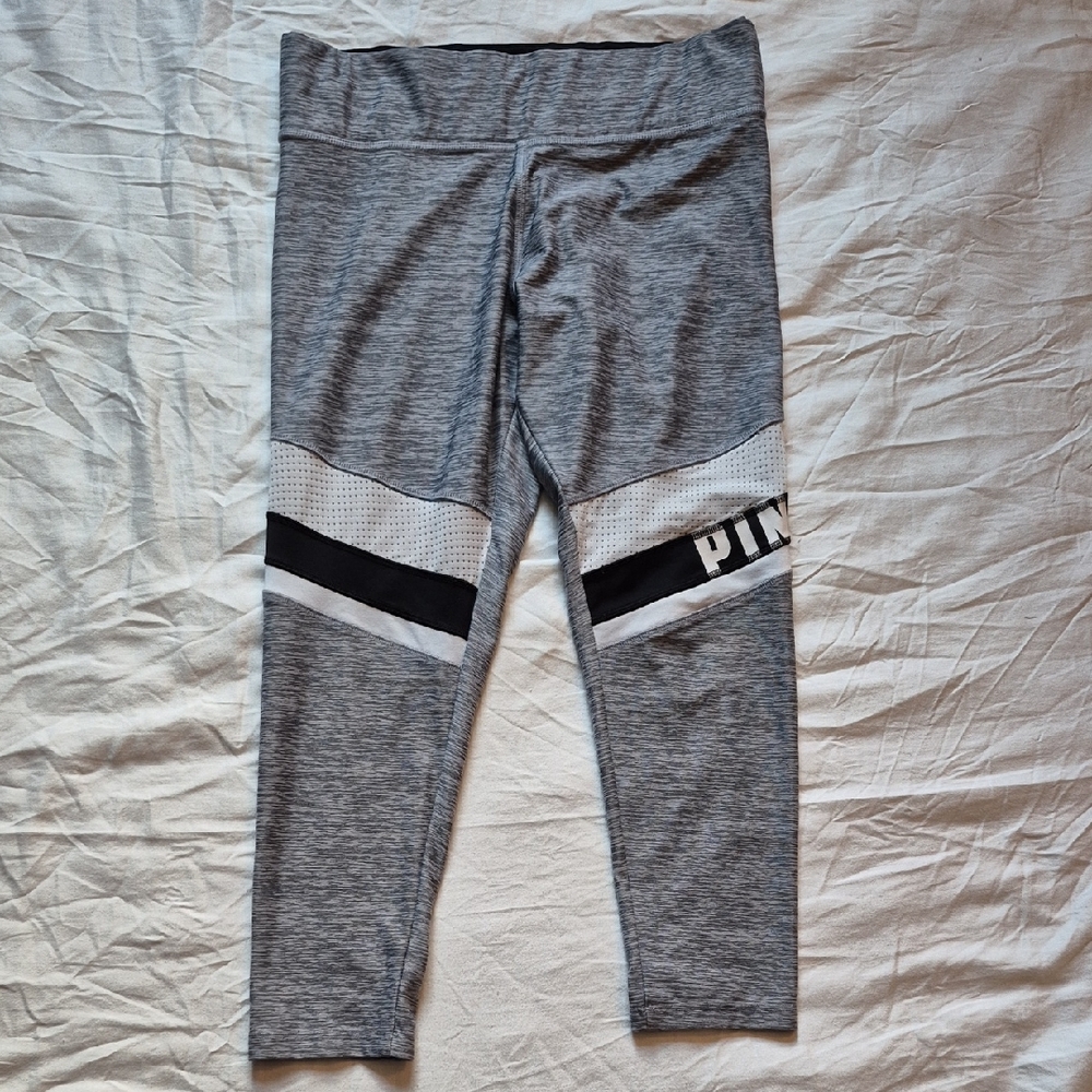 PINK Victoria's Secret Grey Crop Leggings- L